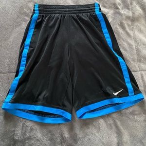 Nike Shorts Size: Youth Medium
